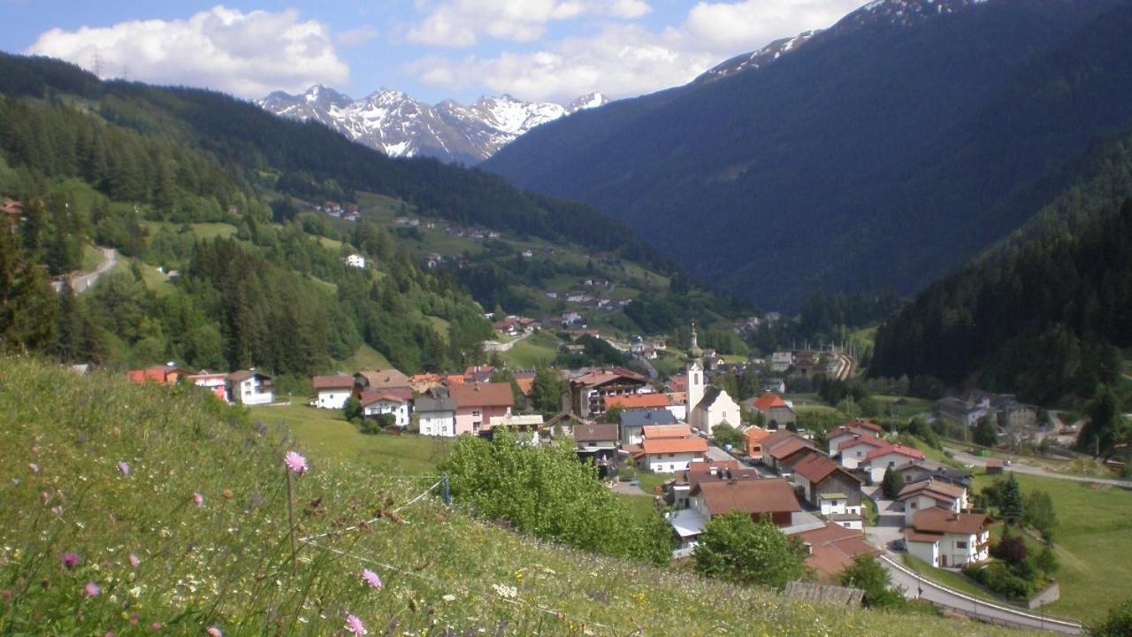 Arlberghaus Rocks Villa Flirsch Exterior photo